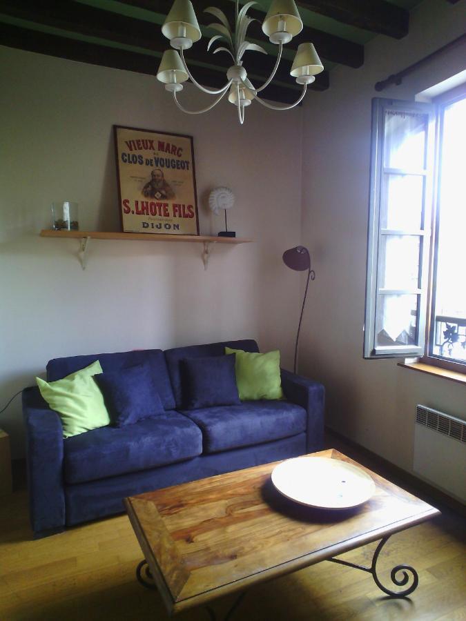 Les Appartements De Chablis Exterior photo
